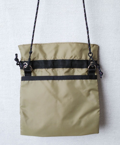 FREDRIK PACKERS(フレドリックパッカーズ)の「『FREDRIK PACKERS』210D PINION POUCH 210デニール ピニオン ポーチ(ショルダーバッグ・レディース・ブラック/カーキ/シルバー・FREE)」の22枚目の写真