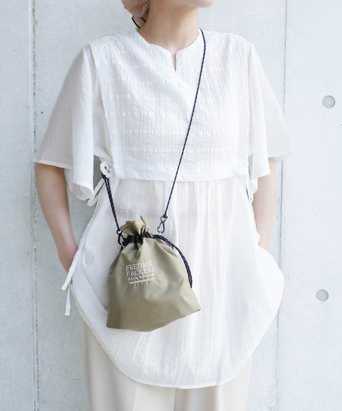 FREDRIK PACKERS(フレドリックパッカーズ)の「『FREDRIK PACKERS』210D PINION POUCH 210デニール ピニオン ポーチ(ショルダーバッグ・レディース・ブラック/カーキ/シルバー・FREE)」の8枚目の写真