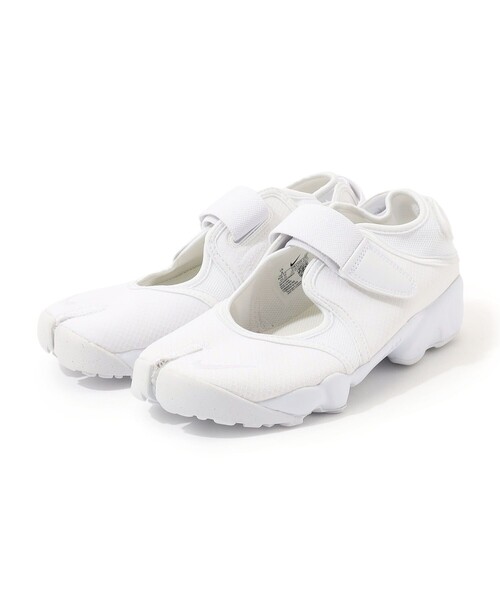 NIKE(ナイキ)の「Nike エアリフトブリーズ スニーカー(スニーカー・レディース・ホワイト/ブラック・23/24/25)」の10枚目の写真