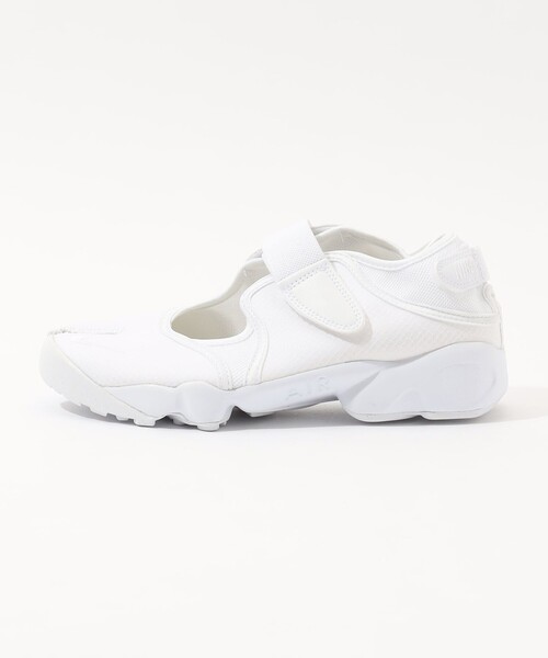美品 Nike エアリフトブリーズ スニーカー 23.0 新品未使用】NIKE エアリフト ブリーズ ブラック 23.0 人気完売