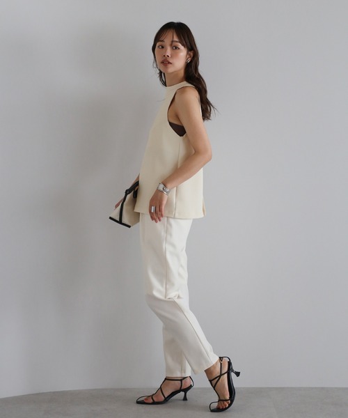 ❗️最終値下げ❗️CLANE ベージュ ホルターネック タンクトップ セール】back design halterneck tank top / バックデザイン