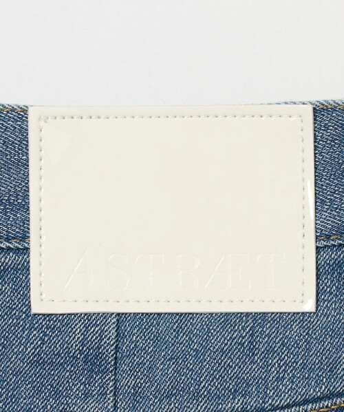 ASTRAET(アストラット)の「<ASTRAET>5ポケット デニム ミニスカート(デニムスカート・レディース・ライトブルー・1/0)」の13枚目の写真