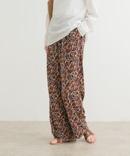 URBAN RESEARCH DOORS（アーバンリサーチドアーズ）の「リーフプリントイージーパンツ（その他パンツ・レディース・ブルー系その他/グレー系その他・MEDIUM）」の16枚目の写真