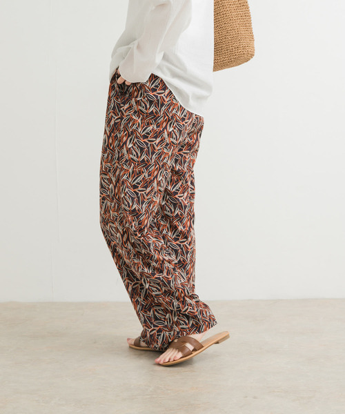 URBAN RESEARCH DOORS（アーバンリサーチドアーズ）の「リーフプリントイージーパンツ（その他パンツ・レディース・ブルー系その他/グレー系その他・MEDIUM）」の18枚目の写真