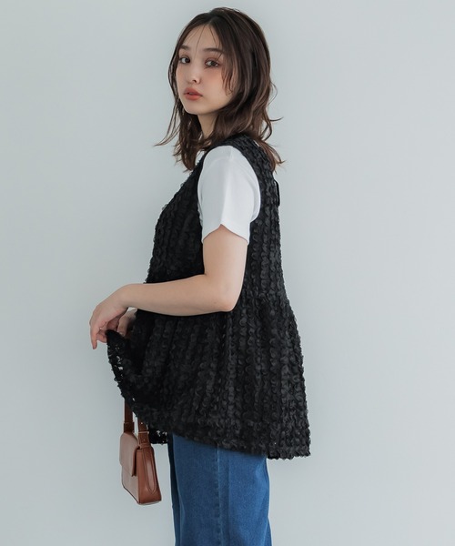 coca(coca)(コカ)の「フラワーチュールベスト(ベスト・レディース・アイボリー/ブラック・L/M)」の13枚目の写真