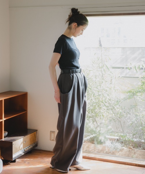 slattgir（スラットジール）の「高身長　ビスチェ見え半袖ニット（トールサイズ）Essenave（ニット/セーター・レディース・ブラック/モカ・TLL/TM/TL/T3L）」の11枚目の写真