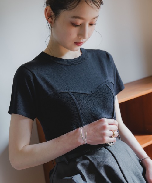 slattgir（スラットジール）の「高身長　ビスチェ見え半袖ニット（トールサイズ）Essenave（ニット/セーター・レディース・ブラック/モカ・TLL/TM/TL/T3L）」の13枚目の写真