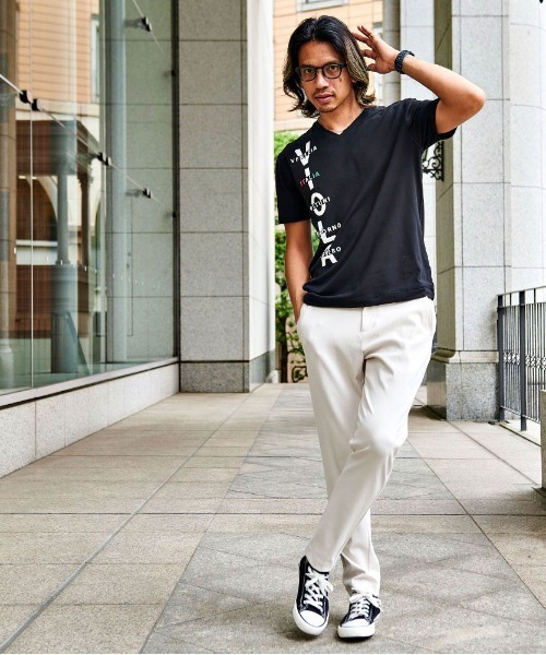VIOLA(ヴィオラ)の「『VIOLA rumore/ヴィオラ ルモーレ』裏使いV/N半袖Tシャツ(Tシャツ/カットソー・メンズ・レッド/ブラック/ホワイト・XL/L/M)」の9枚目の写真