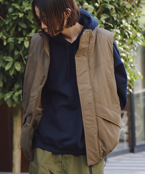 WILD THINGS（ワイルドシングス）の「WILD THINGS/ワイルドシングス monster vest’ 22 モンスターベスト（ダウンベスト・レディース・ダークブラウン/オリーブ/ネイビー・S/L/M）」の9枚目の写真