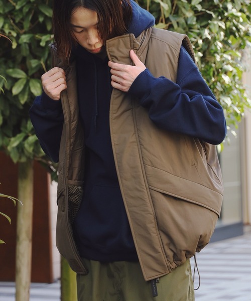 WILD THINGS（ワイルドシングス）の「WILD THINGS/ワイルドシングス monster vest’ 22 モンスターベスト（ダウンベスト・レディース・ダークブラウン/オリーブ/ネイビー・S/L/M）」の10枚目の写真