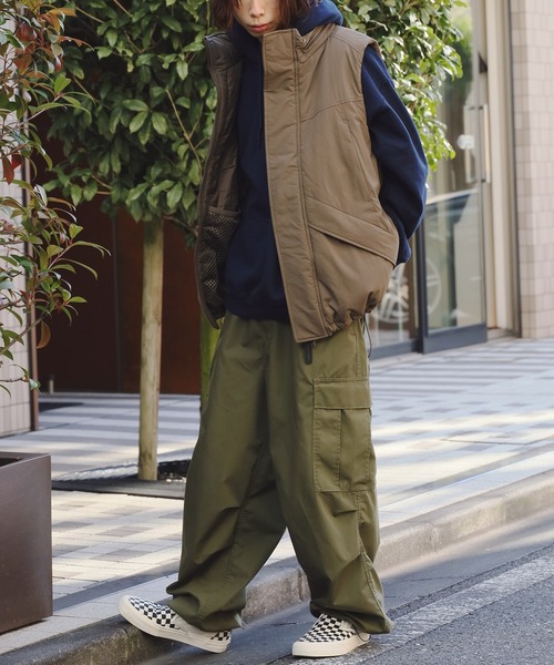 WILD THINGS（ワイルドシングス）の「WILD THINGS/ワイルドシングス monster vest’ 22 モンスターベスト（ダウンベスト・レディース・ダークブラウン/オリーブ/ネイビー・S/L/M）」の15枚目の写真