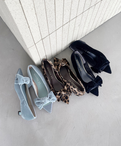 LE TALON（ルタロン）の「3.5cmポインテッドリボンオープントゥパンプス（パンプス・レディース・ブラック×ブラック/ブラウン系その他/サックスブルー・22cm/22.5cm/23cm/23.5cm/24cm/24.5cm/25cm）」の5枚目の写真