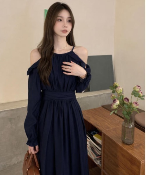 Aelina(エリナ)の「オフショルダー長袖ワンピース(ワンピース・レディース・ベージュ/ブラック/ネイビー・F)」の22枚目の写真