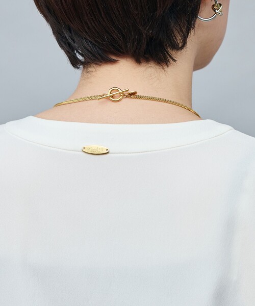 NOLLEY’S Sophi（ノーリーズソフィ）の「バックサテンジョーゼットVネックブラウス（シャツ/ブラウス・レディース・ブラック/ホワイト/ミント・36/38）」の16枚目の写真