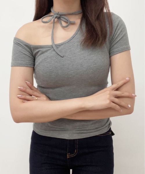 kirakiraShop(キラキラショップ)の「ワンオフショルダー チョーカー Tシャツ(Tシャツ/カットソー・レディース・ホワイト/ブラック/グレー・FREE)」の14枚目の写真
