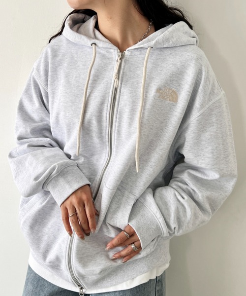 THE NORTH FACE(ザノースフェイス)の「THE NORTH FACE(ザ・ノースフェイス)/ワンポイント ロゴ刺繍 ジップパーカー フーディ/M'S CORE HOOD ZIP UP(パーカー・レディース・クリーム/シルバー・M/XXL/XL/L)」の10枚目の写真