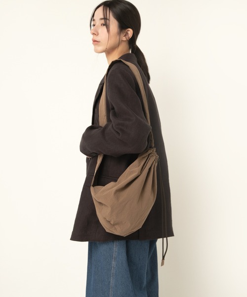 RNA-N(アールエヌエーエヌ)の「E5150 ワンショルダーボンサック(バックパック/リュック・レディース・ブラック/キナリ/カーキ/グレー・FREE)」の12枚目の写真