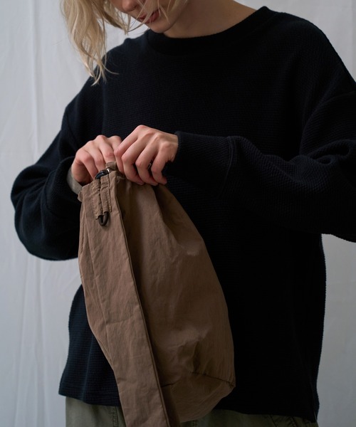 RNA-N（アールエヌエーエヌ）の「E5150 ワンショルダーボンサック（バックパック/リュック・レディース・ブラック/カーキ/キナリ/グレー・FREE）」の10枚目の写真