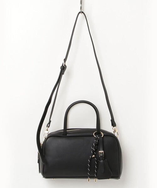 fredy emue（フレディエミュ）の「チャーム付横長ボストンバッグ（ショルダーバッグ・レディース・ブラック/キャメル・FREE）」の14枚目の写真