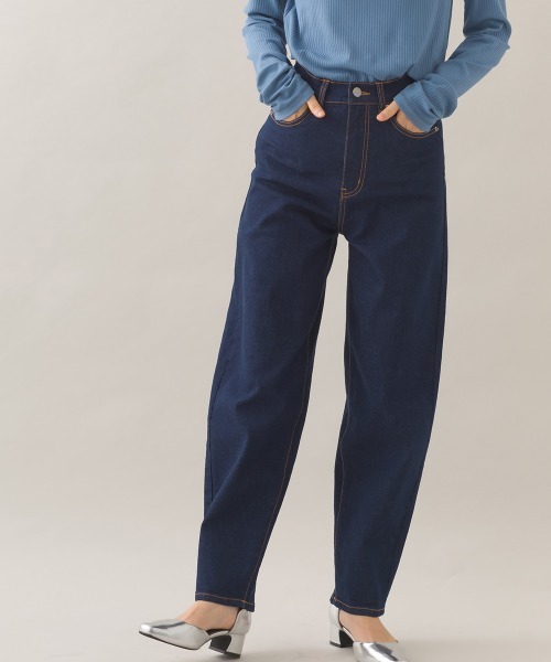 OMNES（オムネス）の「12oz ウォッシュ加工ハイウエストバルーンデニムパンツ（デニムパンツ・レディース・ブルー/ネイビー・LARGE/MEDIUM/SMALL）」の2枚目の写真