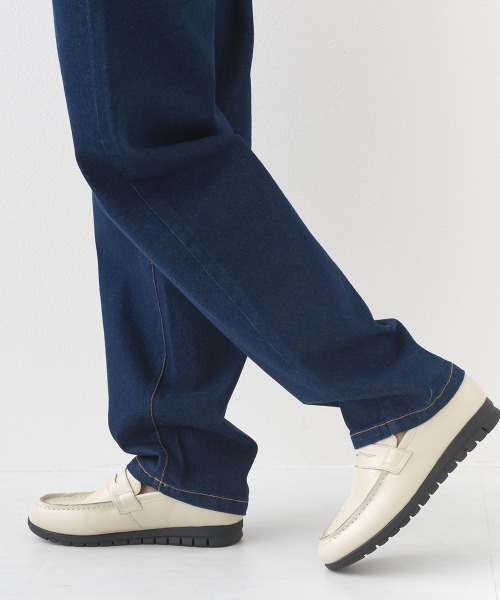 OMNES（オムネス）の「12oz ウォッシュ加工ハイウエストバルーンデニムパンツ（デニムパンツ・レディース・ブルー/ネイビー・LARGE/MEDIUM/SMALL）」の6枚目の写真