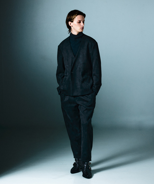 5351 POUR LES HOMMES（ゴーサンゴーイチプールオム）の「【セットアップ対応】ストレッチ スエード テーパードパンツ（その他パンツ・メンズ・チャコールグレー/ブラック・50/48/46/44）」の3枚目の写真