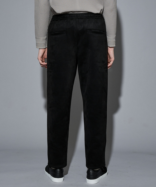5351 POUR LES HOMMES（ゴーサンゴーイチプールオム）の「【セットアップ対応】ストレッチ スエード テーパードパンツ（その他パンツ・メンズ・チャコールグレー/ブラック・50/48/46/44）」の6枚目の写真