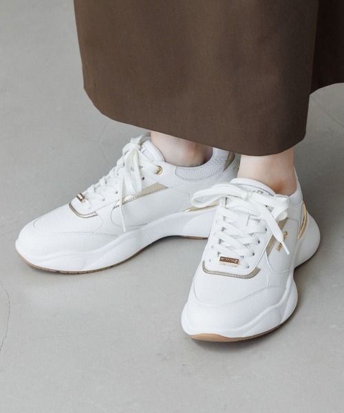 HIMIKO（ヒミコ）の「【HIMIKO】ボリュームソールスニーカー/607006（スニーカー・レディース・ホワイト/グレー/ブラック・25.5cm/22.5cm/23.0cm/24.5cm/25.0cm/23.5cm/24.0cm）」の4枚目の写真