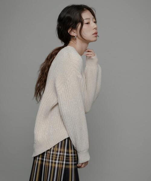URBAN RESEARCH Sonny Label(アーバンリサーチサニーレーベル)の「モールヤーンニットプルオーバー(ニット/セーター・レディース・グリーン系その他/ピンク/オフホワイト/グレー・FREE)」の7枚目の写真
