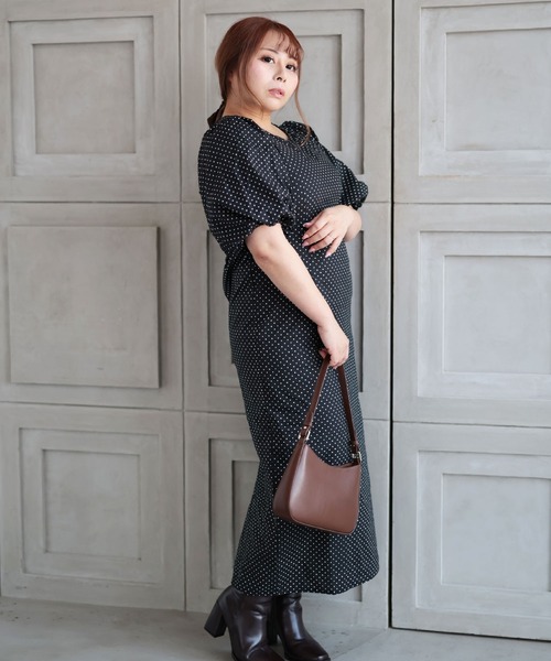 Ruwan yu(ルワンユー)の「パフスリーブドットワンピース【大きいサイズ対応】(ワンピース・レディース・ブラック・L/LL/3L/4L)」の11枚目の写真
