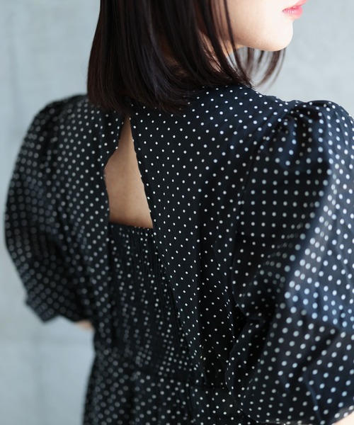 Ruwan yu(ルワンユー)の「パフスリーブドットワンピース【大きいサイズ対応】(ワンピース・レディース・ブラック・L/LL/3L/4L)」の18枚目の写真