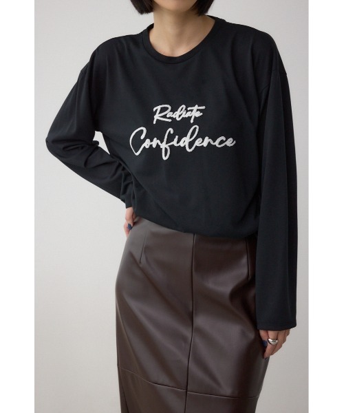 AZUL by moussy(アズールバイマウジー)の「シシュウロゴロングスリーブTシャツ(Tシャツ/カットソー・レディース・ブラック/ライトグレー/ホワイト・FREE)」の10枚目の写真