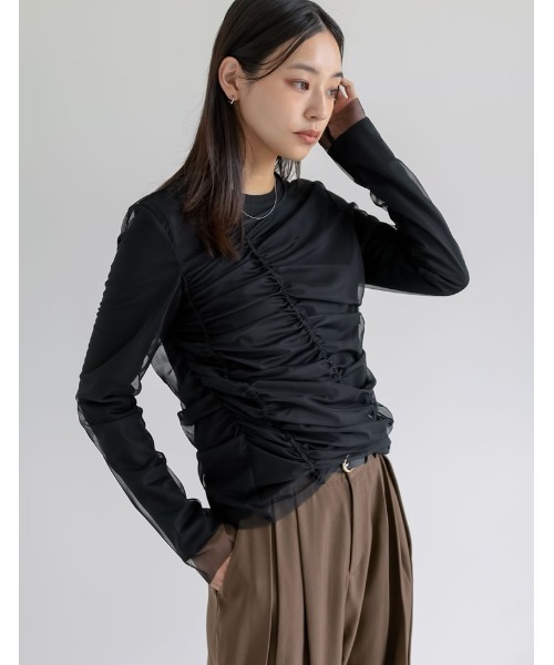 Re:EDIT(リエディ)の「リブ×チュール長袖レイヤードトップス(Tシャツ/カットソー・レディース・ホワイト/ブラック/グレー・MEDIUM)」の2枚目の写真