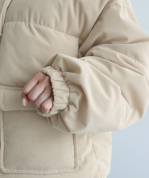 andme（アンドミー）の「細コーデュロイ中綿ダウンジャケット（ダウンジャケット/コート・レディース・ブラウン/カーキ系/ライトベージュ/チャコールグレー・M/MS）」の21枚目の写真