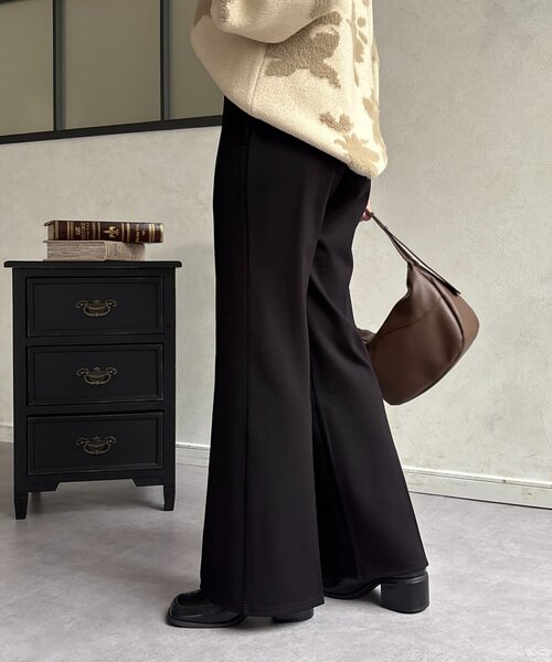 Thevon（ゼボン）の「ストレッチセミフレアパンツ（その他パンツ・レディース・ブラウン/ブラック・S/M）」の4枚目の写真