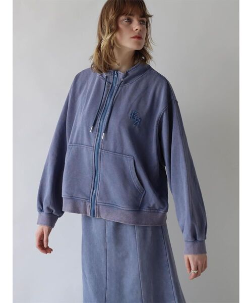 :ETHROF(イーサオブ)の「HIGH-NECK LOGO SWEAT JACKET(スウェット・レディース・ブラック/ブルー・MEDIUM)」の7枚目の写真