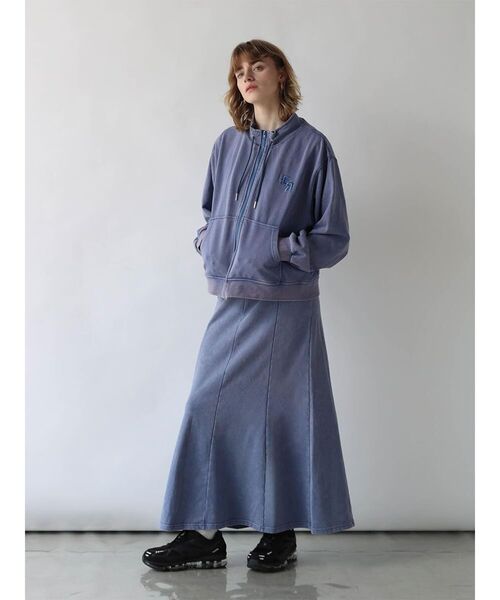 :ETHROF(イーサオブ)の「HIGH-NECK LOGO SWEAT JACKET(スウェット・レディース・ブラック/ブルー・MEDIUM)」の11枚目の写真