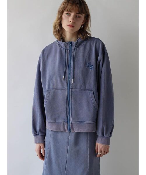 :ETHROF(イーサオブ)の「HIGH-NECK LOGO SWEAT JACKET(スウェット・レディース・ブラック/ブルー・MEDIUM)」の2枚目の写真