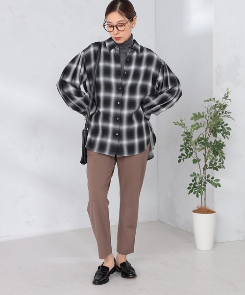 GALLORIA(ギャローリア)の「着心地楽々 ポンチタックテーパードパンツ(その他パンツ・レディース・ダークブラウン/モカ/ブラック・M/S/LL/L)」の15枚目の写真