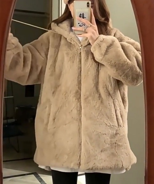 SallyLunn(サリーラン)の「もこもこボアブルゾン(ブルゾン・レディース・ベージュ/ホワイト・MEDIUM/LARGE)」の6枚目の写真