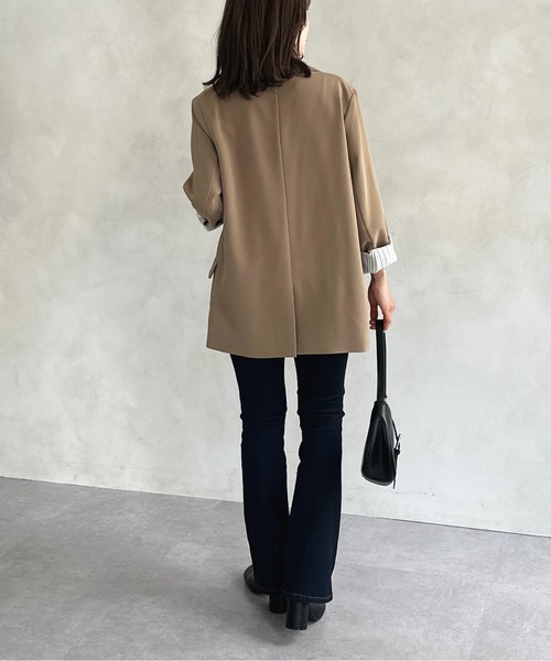 Thevon（ゼボン）の「美脚フレアデニムパンツ（デニムパンツ・レディース・ブラック/ネイビー・マルチサイズ）」の4枚目の写真