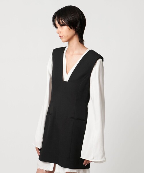 AEWEN MATOPH(イウエン マトフ)の「<AEWEN MATOPH>スクエアネックミニワンピース(ワンピース・レディース・ブラック/ダークブラウン・FREE)」の9枚目の写真