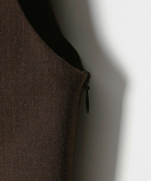 AEWEN MATOPH(イウエン マトフ)の「<AEWEN MATOPH>スクエアネックミニワンピース(ワンピース・レディース・ブラック/ダークブラウン・FREE)」の21枚目の写真