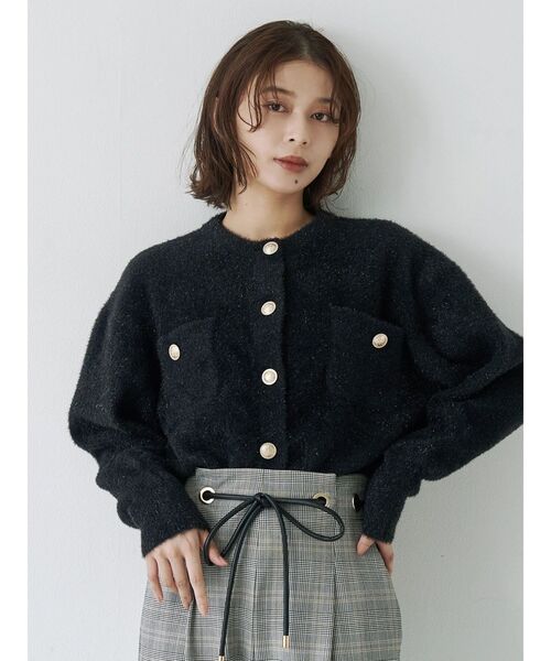 TONAL(トーナル)の「ラメニット金釦カーデ(カーディガン/ボレロ・レディース・オフホワイト/ブラック/レッド・MEDIUM)」の2枚目の写真