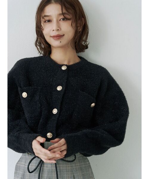 TONAL(トーナル)の「ラメニット金釦カーデ(カーディガン/ボレロ・レディース・オフホワイト/ブラック/レッド・MEDIUM)」の16枚目の写真
