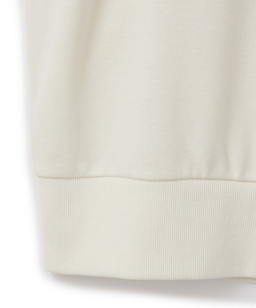 sanrio（サンリオ）の「【sanrio characters】パティ＆ジミープリント裏毛ドロップショルダーレトロプリントスウェットプルオーバー《サンリオキャラクターズ》（スウェット・レディース・ブラック/アイボリー・LL/L/M）」の5枚目の写真