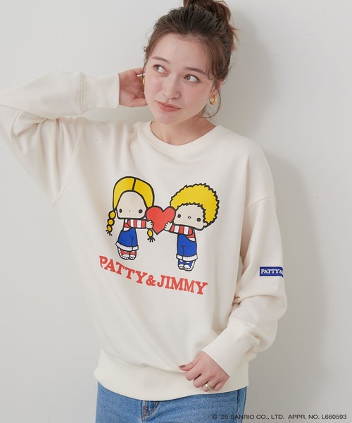 sanrio（サンリオ）の「【sanrio characters】パティ＆ジミープリント裏毛ドロップショルダーレトロプリントスウェットプルオーバー《サンリオキャラクターズ》（スウェット・レディース・ブラック/アイボリー・LL/L/M）」の18枚目の写真
