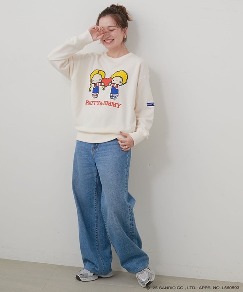 sanrio（サンリオ）の「【sanrio characters】パティ＆ジミープリント裏毛ドロップショルダーレトロプリントスウェットプルオーバー《サンリオキャラクターズ》（スウェット・レディース・ブラック/アイボリー・LL/L/M）」の21枚目の写真