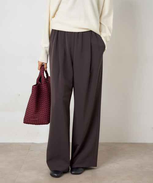 IENA（イエナ）の「ウォッシャブル アセテートツイルタックパンツ（その他パンツ・レディース・サックスブルー/ホワイト/ブラウン・34/36/38/40）」の17枚目の写真