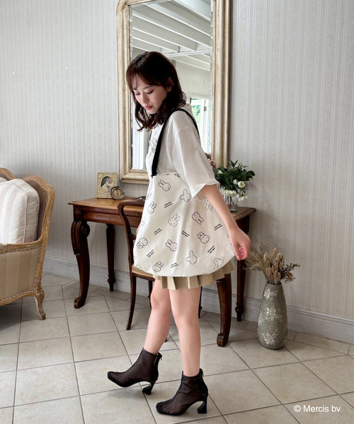 MIIA（ミーア）の「miffy バイカラーBIGトートバッグ（トートバッグ・レディース・オフホワイト/ブラック・FREE）」の10枚目の写真